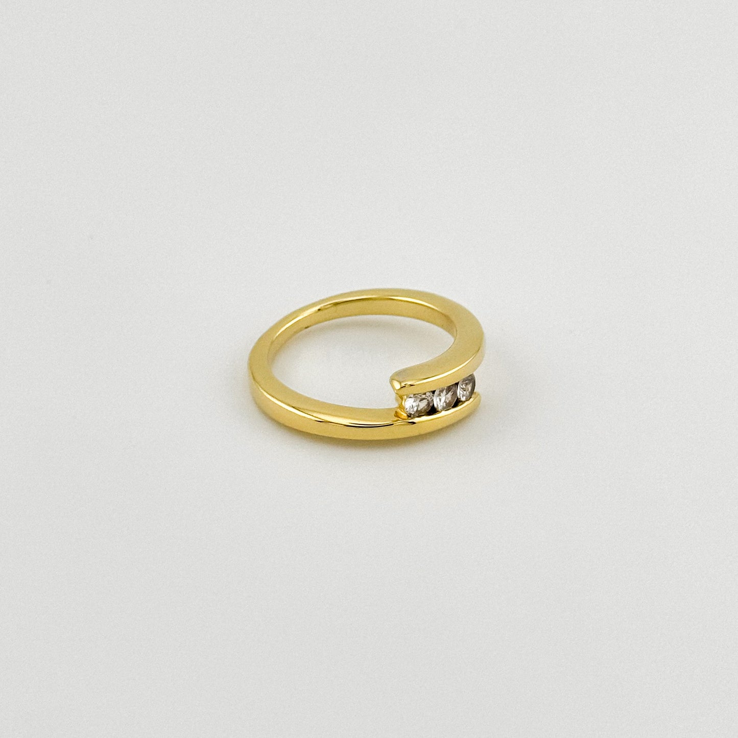 Pure Curve Golden Ring