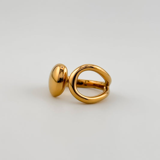Niora Ring