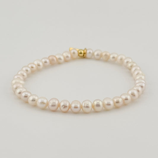 Timeless Pearl Bracelet